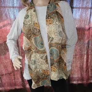 Paisley like design scarf